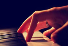 皇冠体育官网:梅西又赢啦,替补2分钟破门!苏神送助攻,迈阿密国际2-1,7连胜.